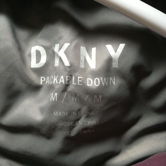 Donna Karan DKNY Packable Down Quilted Coat Jacket Womens M Purple Hood Zip - Picture 8 of 12